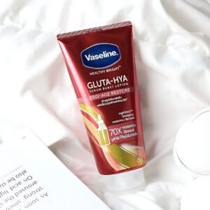Vaseline - Gluta-Hya Serum Burst Lotion Pro Age Restore - 300ml